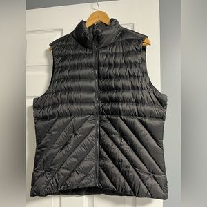 Mixed quilting down vest